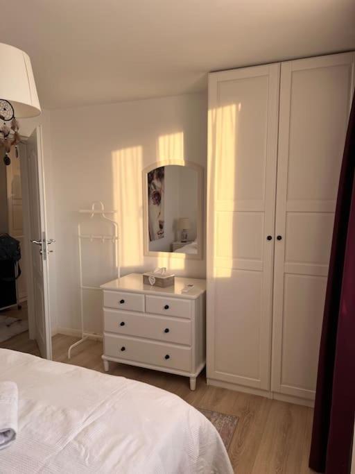 Modern & Cozy 2 Rooms Apartment Bucharest Exterior photo